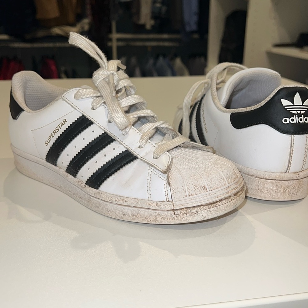 Adidas unisex shoes